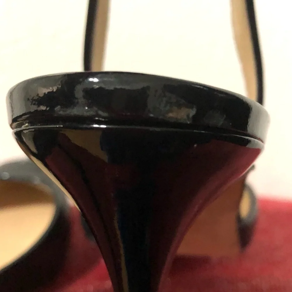 Authentic Manolo Blahnik quilted leather slingback heels. - Picture 9 of 17